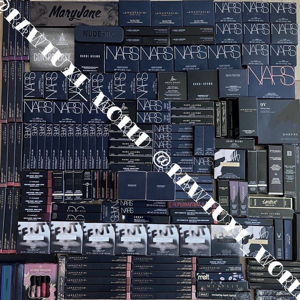 THE BIGGEST BEST HIGH END MYSTERY MAKEUP BOX 2X+ MSRP VALUE GIFTS SURPRISES BNWT - Picture 6 of 16